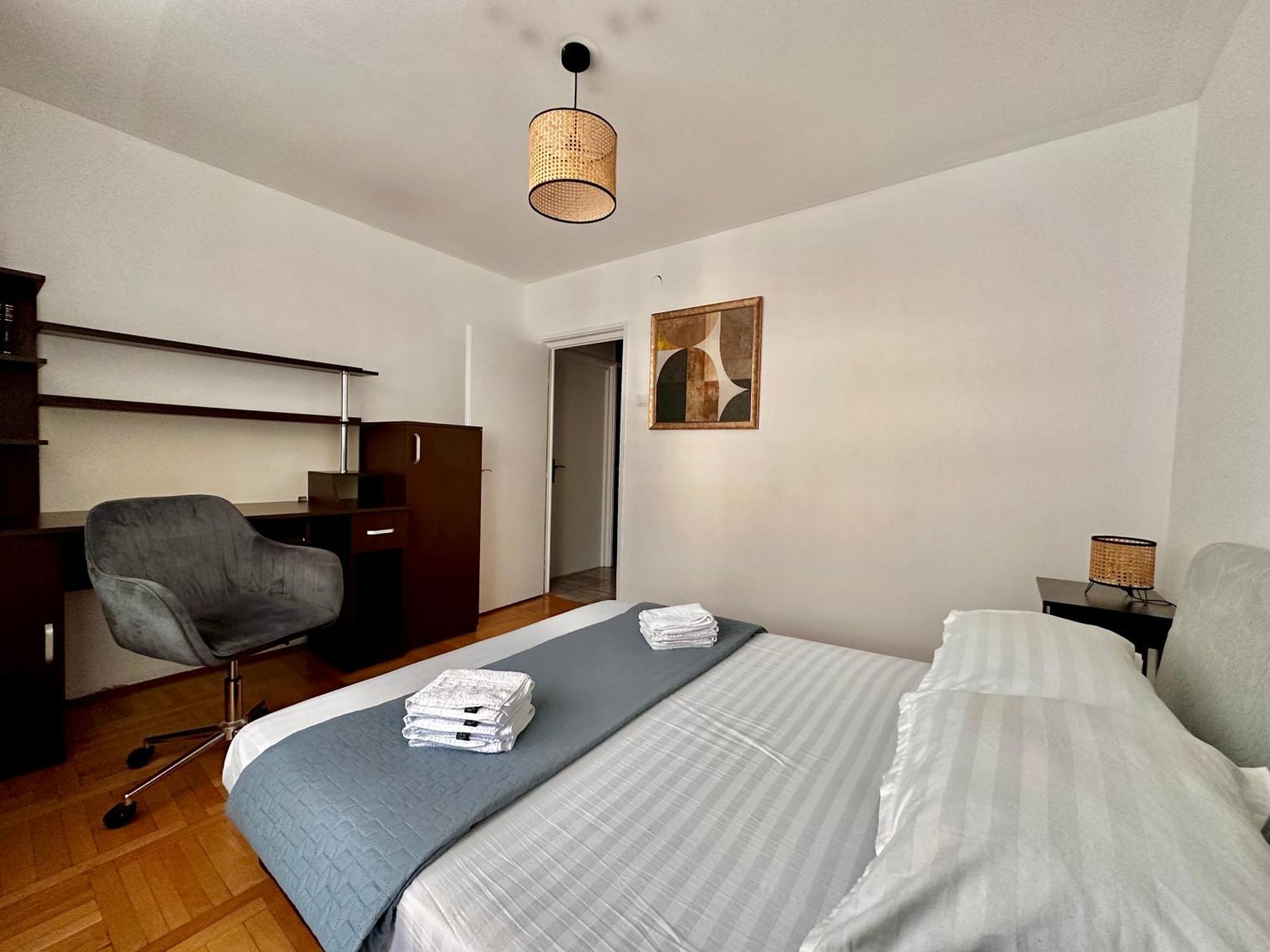 Spacious Zen, Smart Tv, Fully Equipped Kitchen, 70 Mp, Tichete De Vacanta, Late Check-Out Available Bukares Bagian luar foto